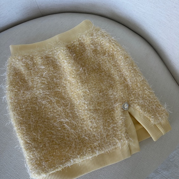 Dresses & Skirts - Elegant Yellow Textured Skirt